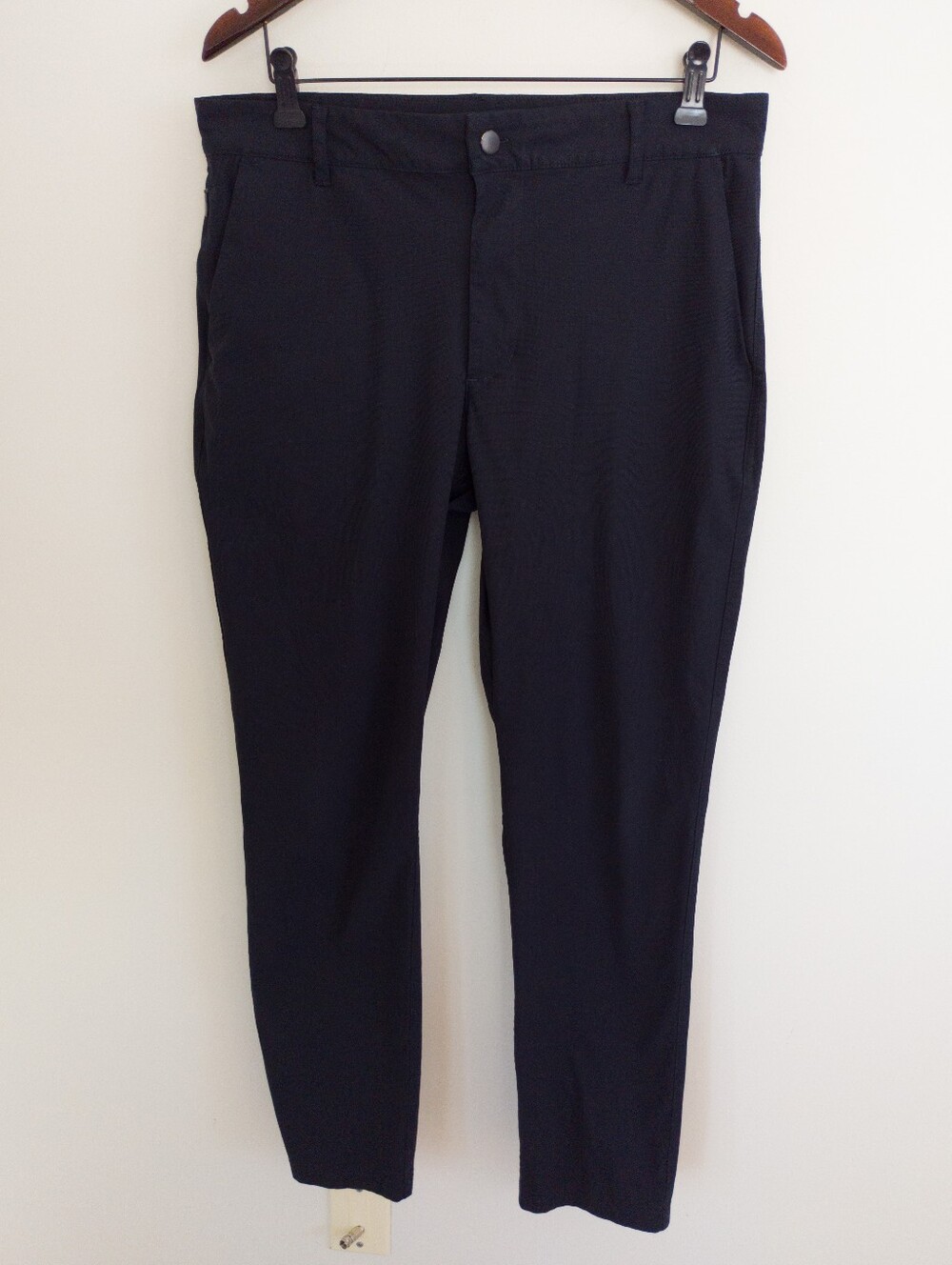 Modern Ambition Men's Prestige Golf Travel Tech Chino Pants Black 34